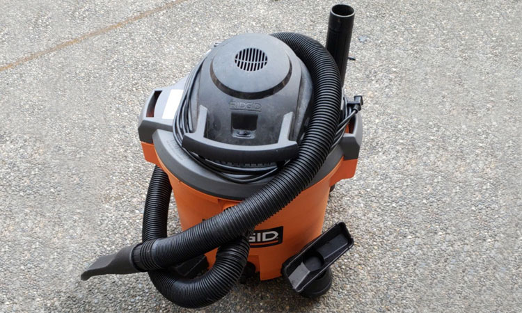 8 Best Shop Vacuums for Quick Wet or Dry Cleanup